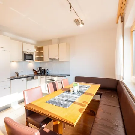 Apartment With Fantastic View Fuegen